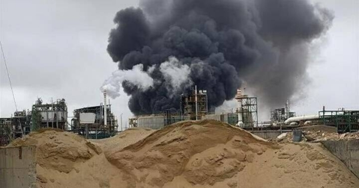 هجمات ايرانية تستهدف مصنعا للكيماويات في بئر السبع .. وعشرات الاصابات في صفوف الاسرائيليين